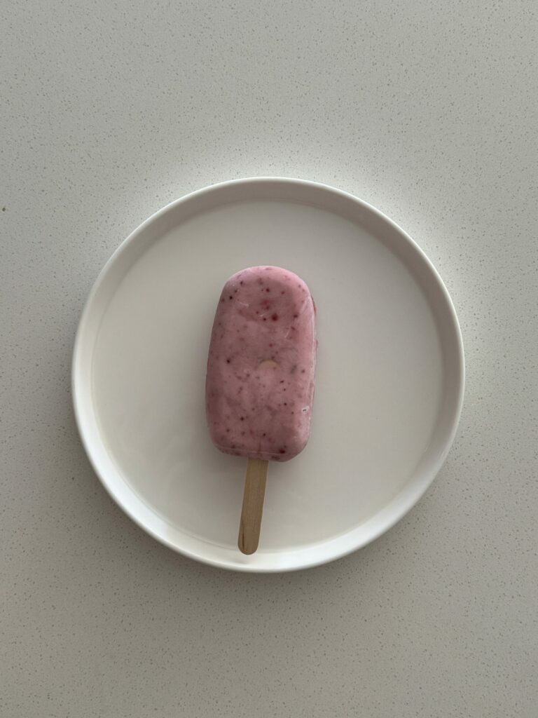 Paleta de Frutos Rojos alta en Proteina